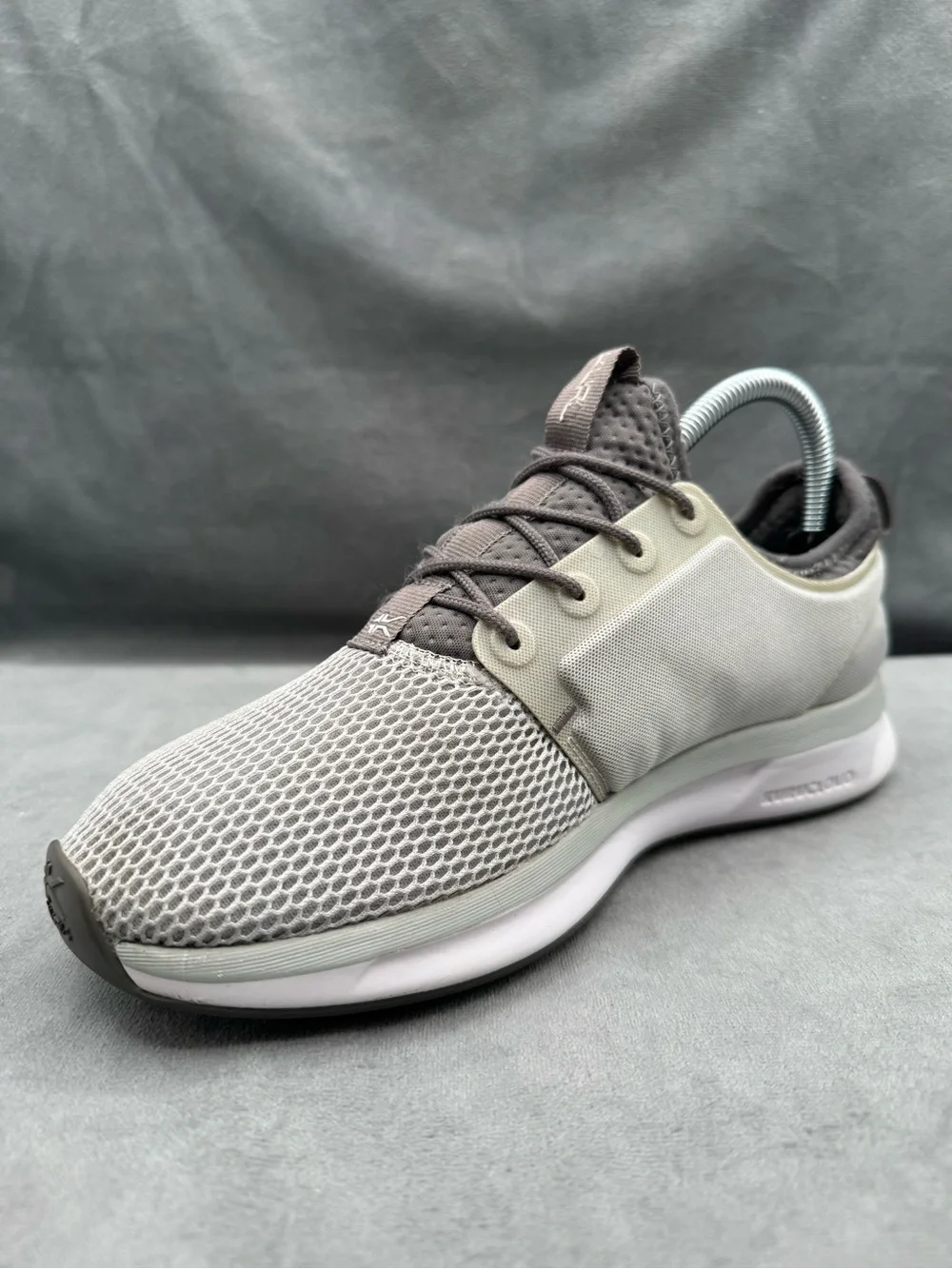 KURU Atom Sneakers Women’s Size 8 Cloud Gray White Iron Gray Walking Comfort